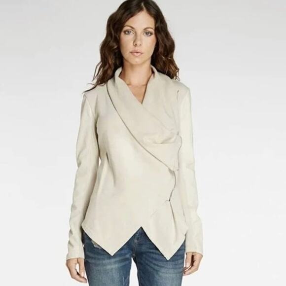 BlankNYC Style #30M-9027 Neutral beige Vegan LEATHER DRAPED Long Sleeve JACKET - Picture 1 of 11